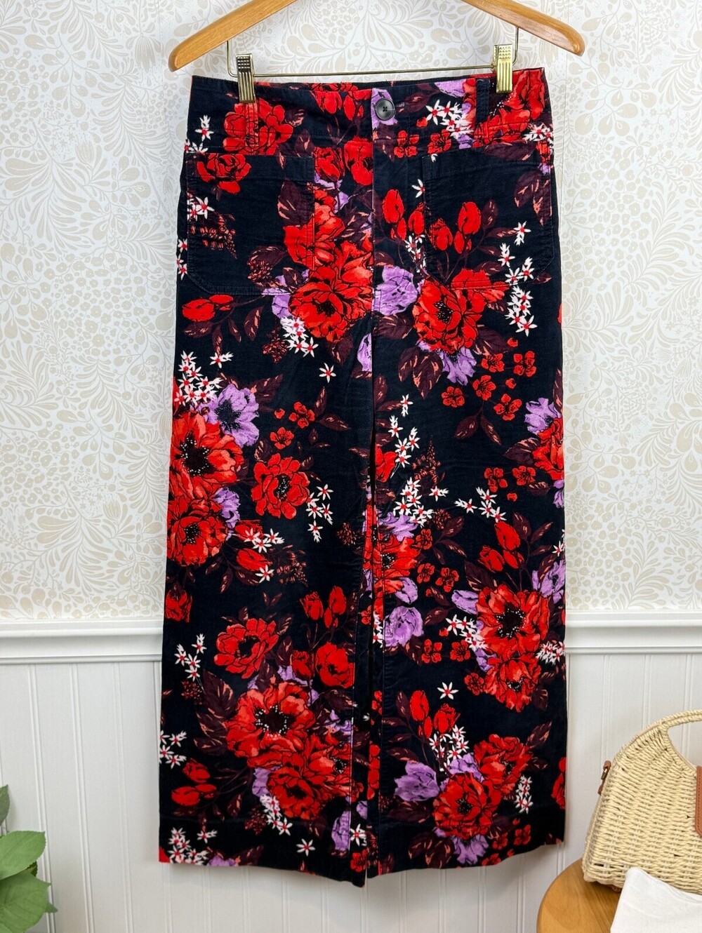 Maeve by Anthropologie Colette Crop Wide-Leg Floral Red Velvet Pants - Size - 29 - Picture 10 of 11